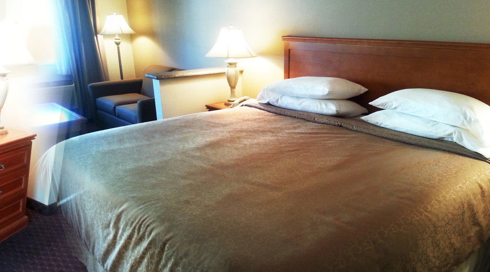 Burbank Inn&Suites Bagian luar foto