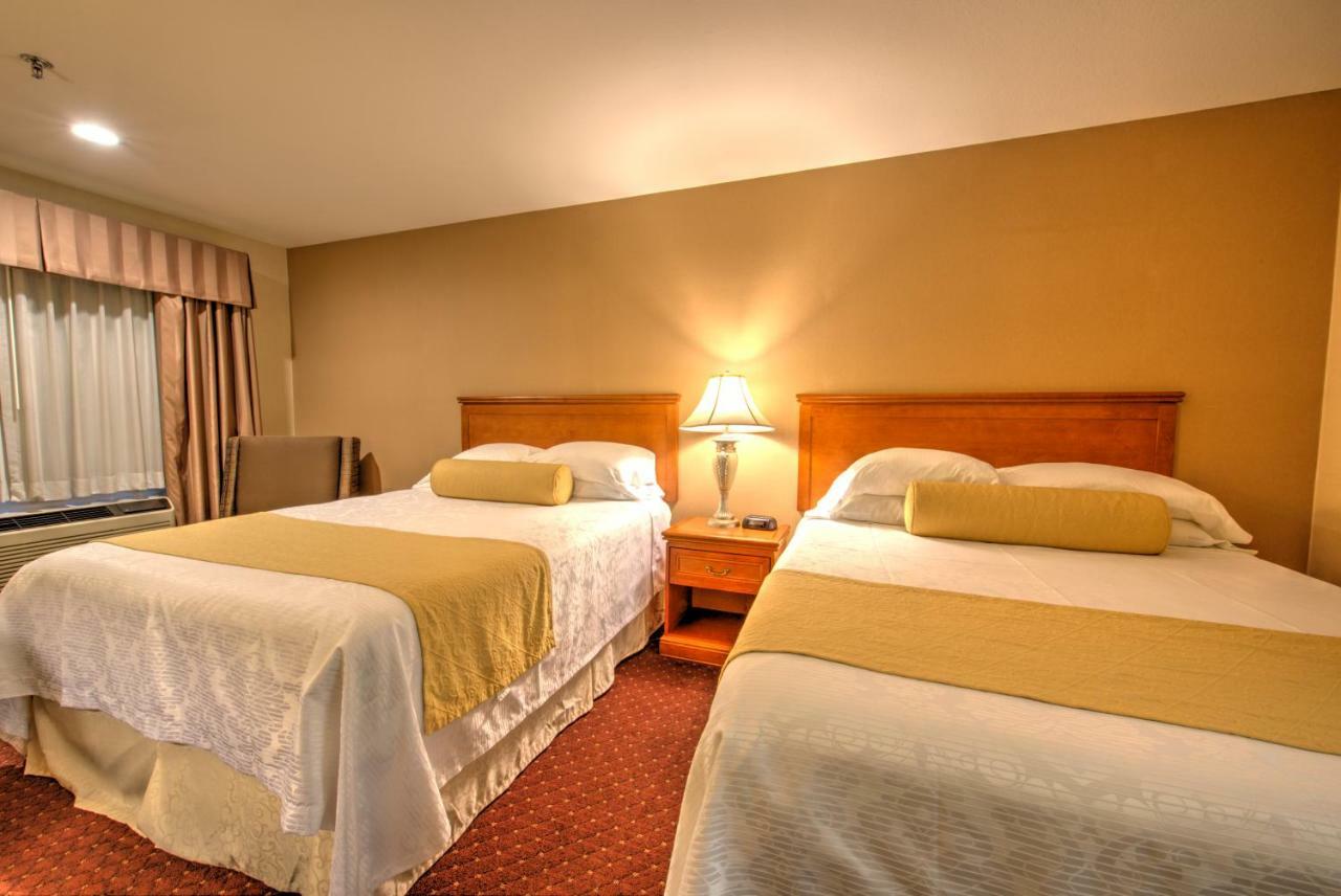 Burbank Inn&Suites Bagian luar foto